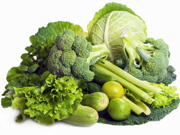 Mengkonsumsi sayuran hijau